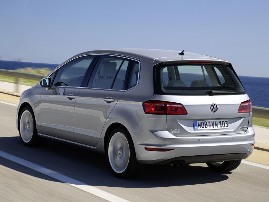  Volkswagen Golf Sportsvan TDI 2014 года  (фото 11 из 36)